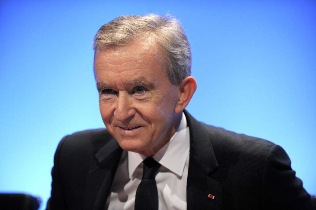 14e - Bernard Arnault : 23,5 Mds$ - (France) Patron de LVMH. Lui et sa famille contrôlent 46% du groupe ainsi que des participations dans Carrefour.
