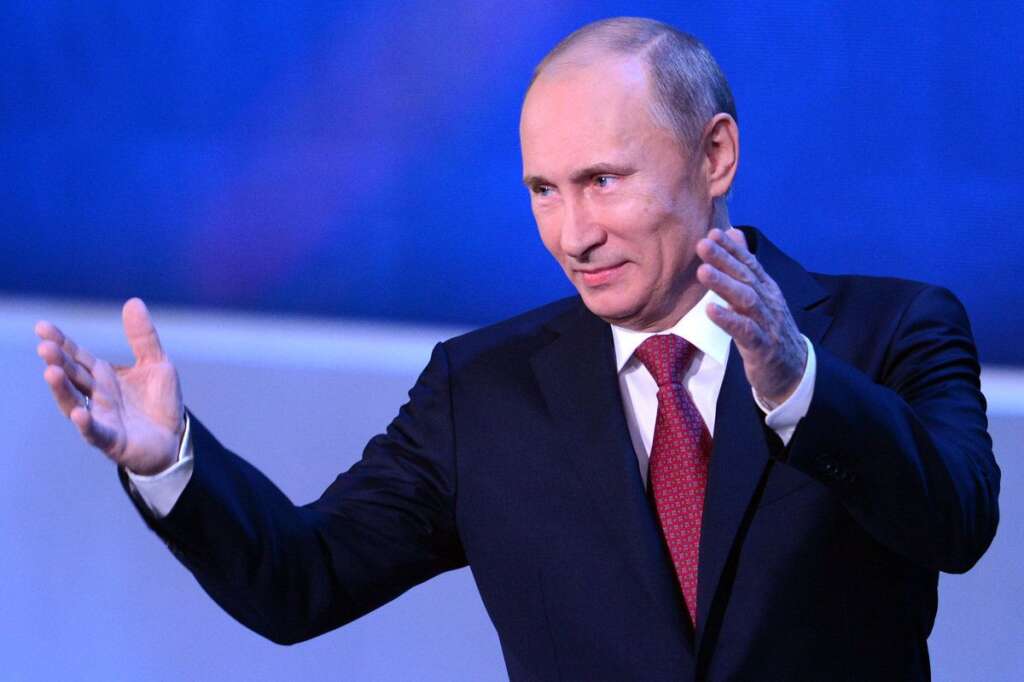 Vladimir Poutine - Vladimir Poutine a un avis sur tout. <a href="http://www.huffingtonpost.fr/2012/12/20/passeport-depardieu-une--poutine_n_2335921.html?utm_hp_ref=france">Aussi n'a-t-il pas hésité à proposer à Gérard Depardieu un passeport russe</a>, si celui-ci le souhaite.  "Si Gérard veut avoir un permis de séjour ou un passeport russe, c'est une affaire réglée, et de manière positive", a déclaré Poutine, interrogé lors d'une conférence de presse sur les propos prêté en France au comédien.  Mardi 18 décembre, l'acteur avait déclaré : "Poutine m'a déjà envoyé un passeport", <a href="http://www.lemonde.fr/politique/article/2012/12/18/depardieu-poutine-m-a-deja-envoye-un-passeport_1808048_823448.html">selon des amis cités par le site du quotidien français Le Monde.</a>  Le 19 décembre, le porte-parole du nouveau tsar avait été plus mesuré : Depardieu "a plaisanté, de toute évidence", quand il a affirmé avoir reçu un passeport russe, déclarait Dimitri Peskov.