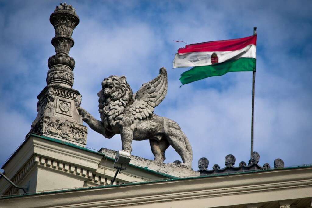 Hongrie - <strong>Durée du congé maternité: </strong> 24 semaines <strong>Pourcentage du salaire perçu:</strong> 70%