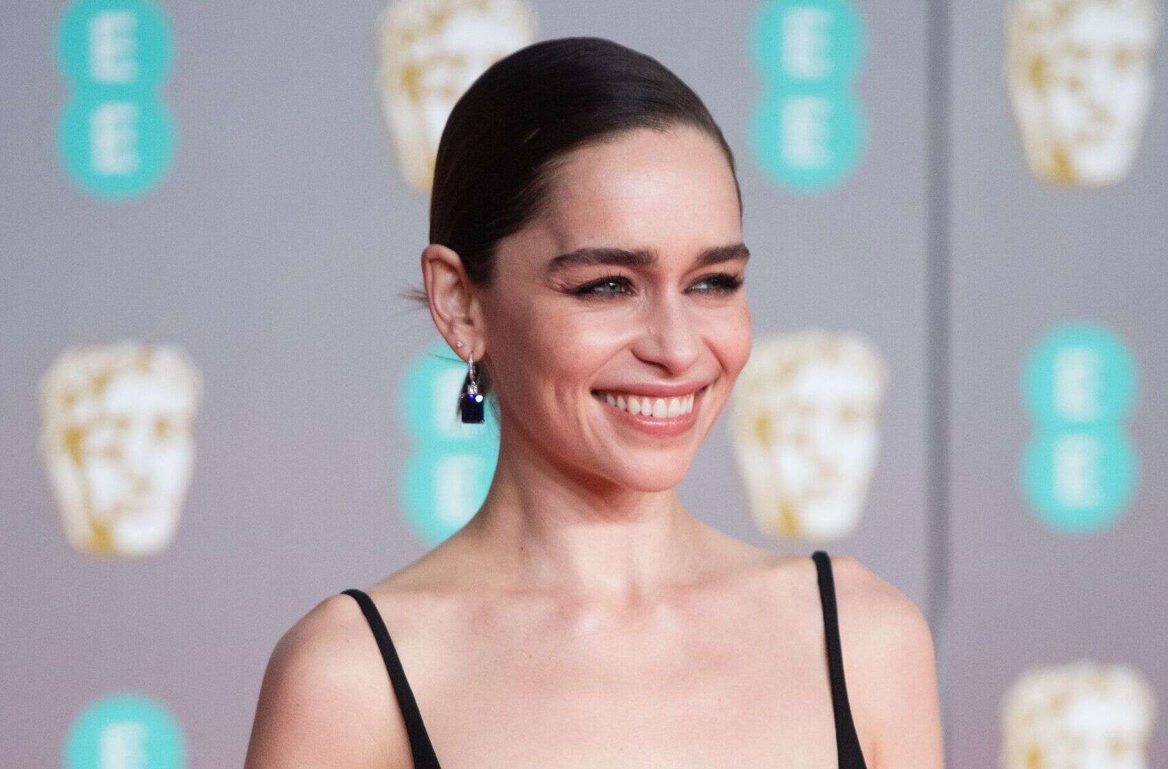 L'actrice britannique Emilia Clarke assiste aux British Academy Film Awards le 2 février 2020, à Londres, au Royaume-Uni.