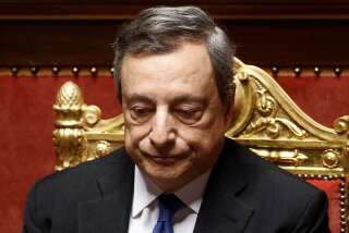 Mario Draghi, ici ce mercredi 20 juillet, est proche de quitter le pouvoir en Italie après le désaveu de trois partis membres de sa coalition de gouvernement.