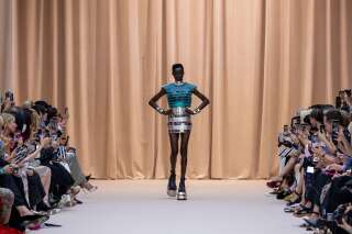 Cette robe Jean-Paul Gaultier va forcément vous rappeler un objet