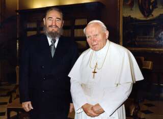 Fidel Castro et le pape Jean-Paul II au Vatican le 19 novembre 1996.