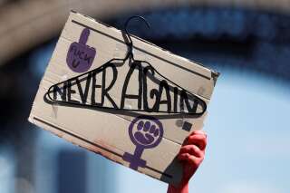États-Unis: pour avorter, une fille de 10 ans, enceinte après un viol, a dû quitter son État (Photo d'illustration prise lors d'une manifestation à Paris contre l'interdiction de l'avortement aux États-Unis par REUTERS/Benoit Tessier)