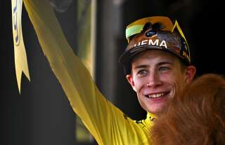 Le coureur danois Jonas Vingegaard, ici le 23 juillet 2022, est quasiment assuré de remporté le 109e Tour de France.