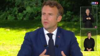 Pass sanitaire retoqué: Macron tape sur les députés LR et évoque un 