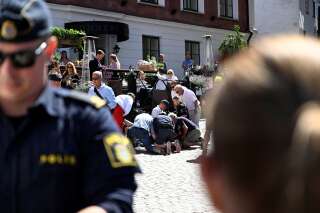 Une attaque au couteau lors d'un événement politique en Suède fait une victime le 6 juillet 2022 (TT News Agency/Henrik Montgomery via REUTERS THIS IMAGE HAS BEEN SUPPLIED BY A THIRD PARTY.)