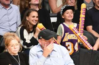 LOS ANGELES, CA - OCTOBER 22:  Natalie Portman and her son Aleph Portman-Millepied attend a basketball game between the Los Angeles Lakers and the San Antonio Spurs at Staples Center on October 22, 2018 in Los Angeles, California.  (Photo by Allen Berezovsky/Getty Images)