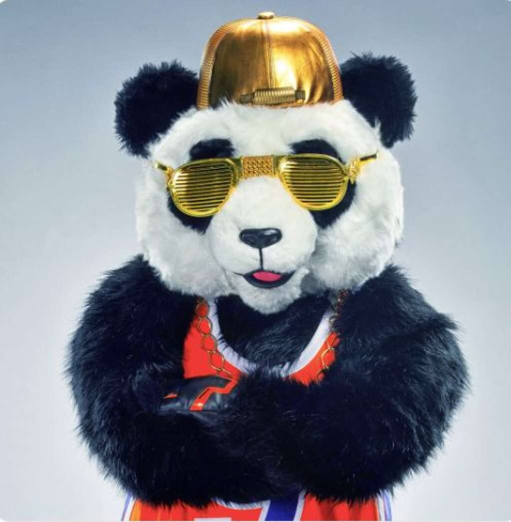 Qui se cachait derrière le costume du Panda - Finaliste, le Panda... dissimulait en réalité Julie Zenatti.