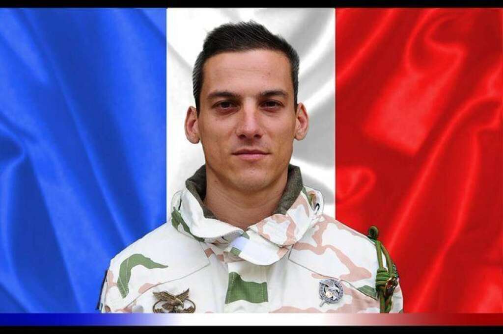 Valentin Duval - Le maréchal des logis Valentin Duval du #4RCh est mort pour la France dans l’accomplissement de sa mission au sein de l’opération Barkhane. Âgé de 24 ans, célibataire.