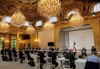 Emmanuel Macron et le gouvernement réunis à l'Elysée à Paris ce lundi 12 juillet 2021 dans la matinée.