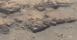 Les rochers de plus d'un mètre au sommet de la butte Kodiak, photographiés par le rover Perseverance.