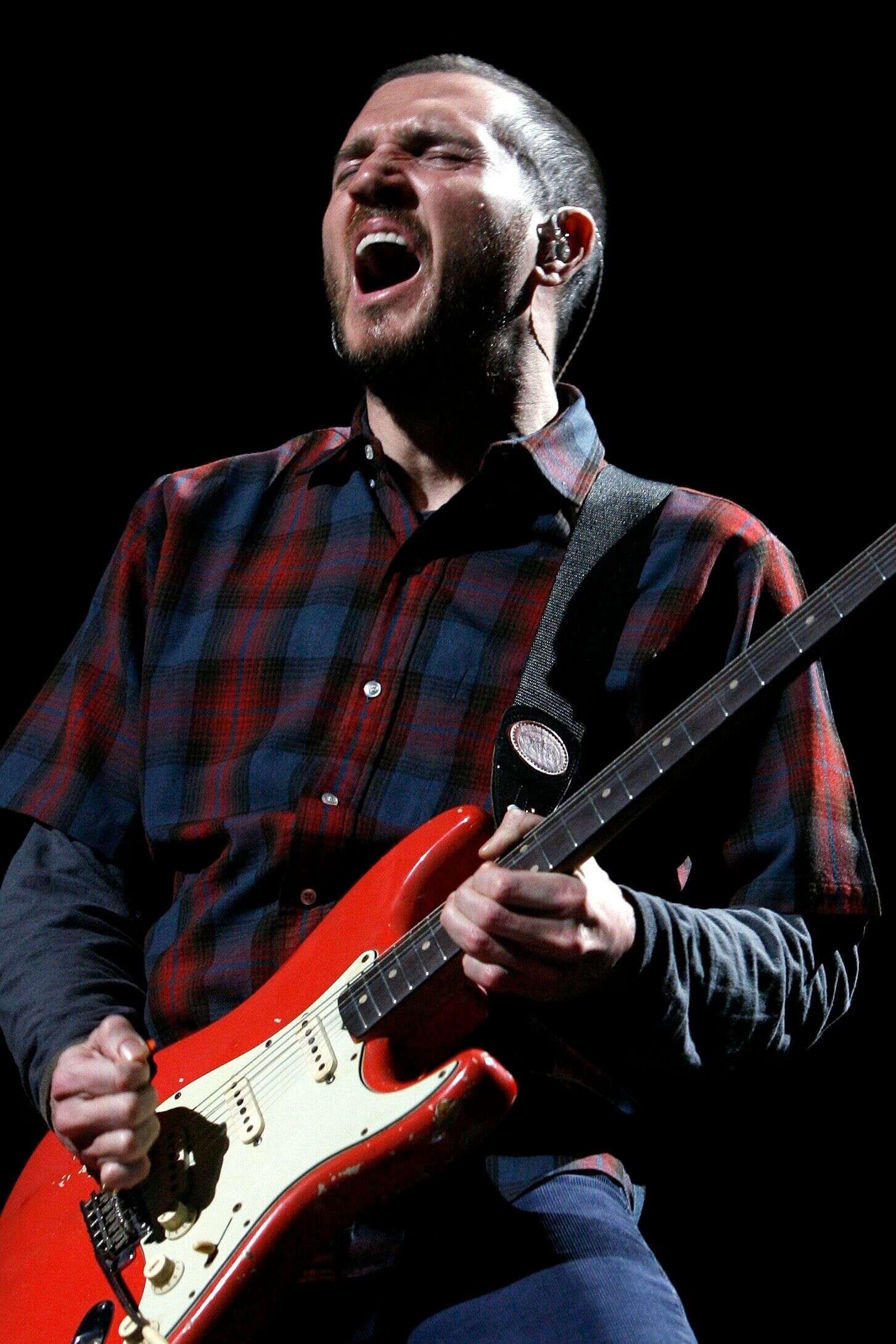 John Frusciante ne faisait plus partie du groupe depuis plus de dix ans maintenant.