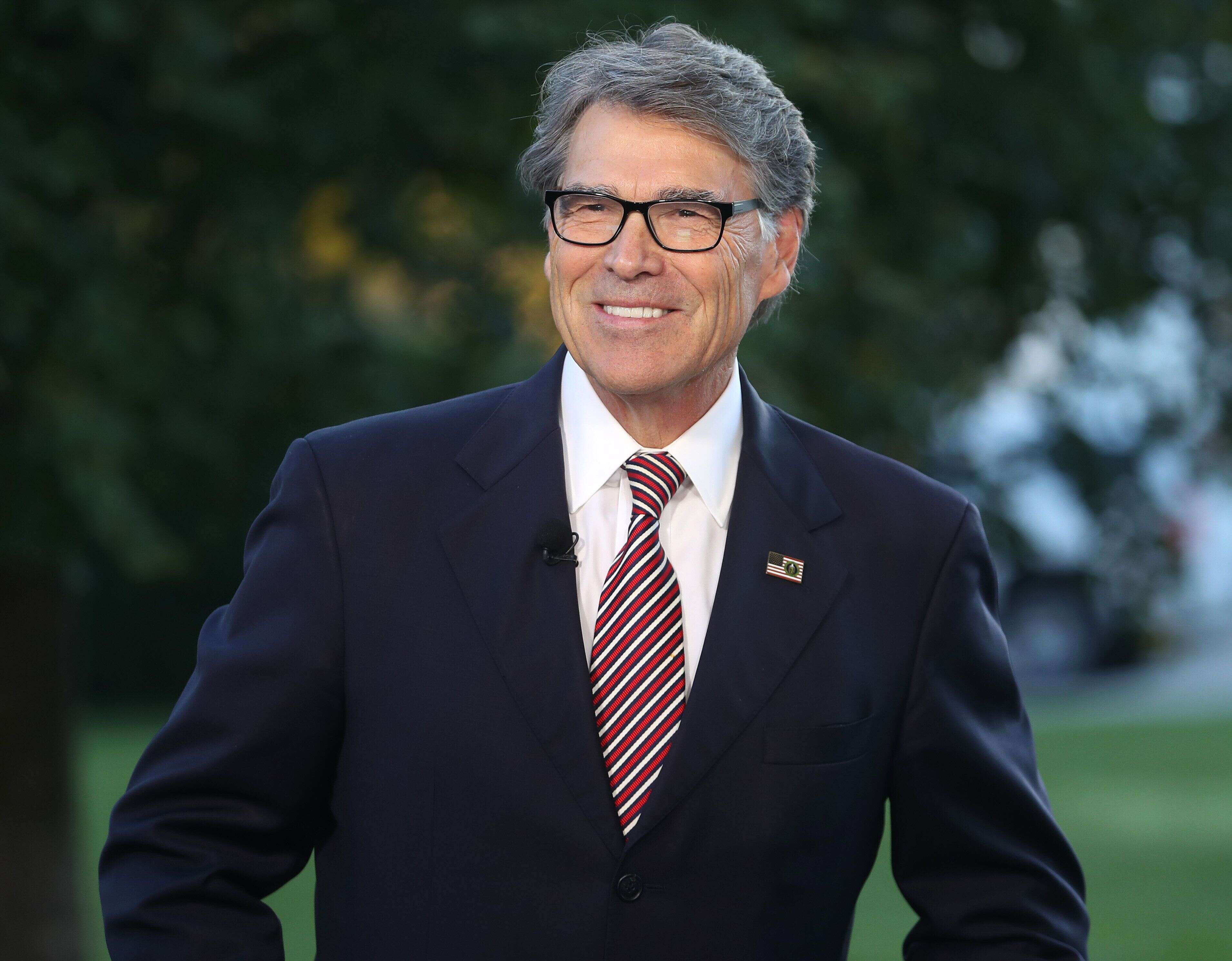 <i>Le secrétaire sortant à l’Énergie Rick Perry à la Maison Blanche le 23 octobre. </i>