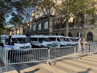Dispositif de sécurité autour du palais de justice de Paris, le premier jour du procès des attentats du 13-Novembre, le 8 septembre 2021
