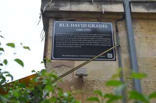 Une plaque apposée dans la rue David-Gradis à Bordeaux ce 11 juin.