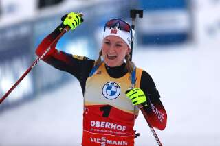 La biathlète norvégienne Marte Olsbu Roiseland a glané cinq médailles en six courses aux JO de Pékin, dont deux titres individuels.