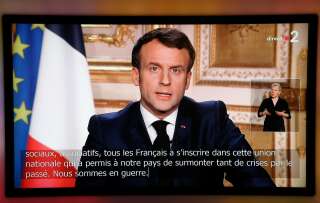 Emmanuel Macron annonçant le premier confinement national en France le 16 mars 2020.