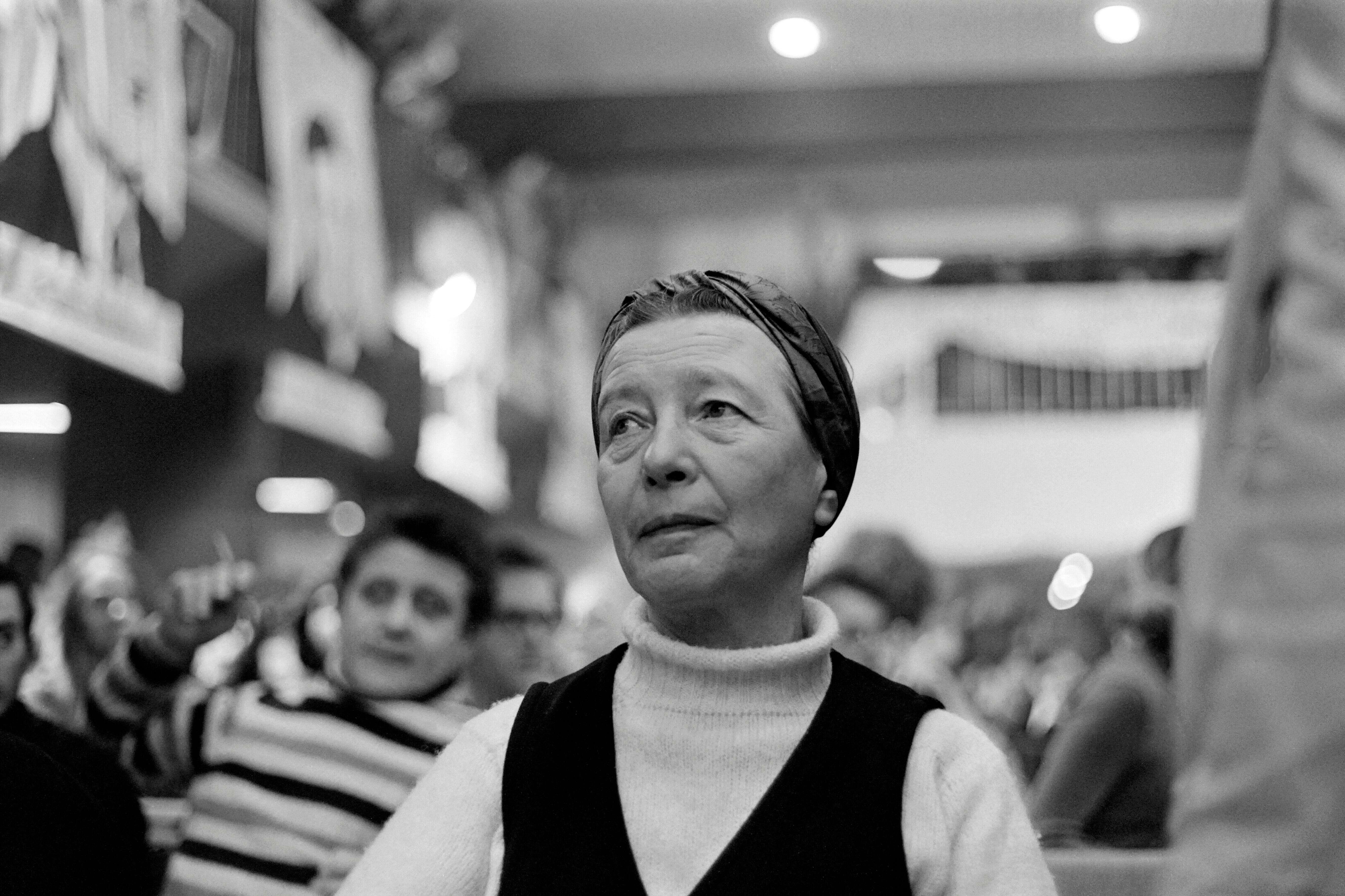 Picture taken on December 13, 1970 shows French writer Simone de Beauvoir. / AFP PHOTO / Jean MEUNIER        (Photo credit should read JEAN MEUNIER/AFP/Getty Images)