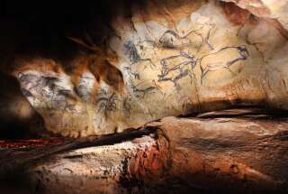 Reproduction à taille réelle de la grotte Chauvet, à Vallon-Pont-d'Arc le 20 mars 2015.