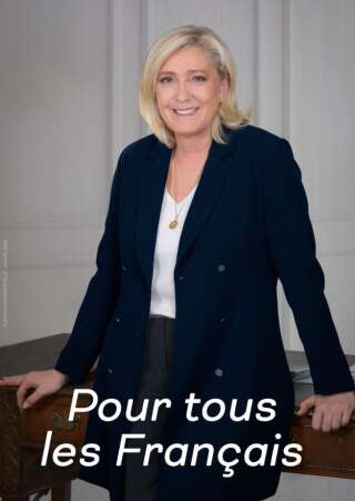 Affiche de campagne de Marine Le Pen pour l'entre-deux-tours de la présidentielle 2022