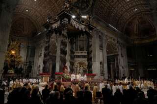 La messe de Noël célébrée dans la basilique Saint-Pierre de Rome, au Vatican, le 24 décembre 2021.