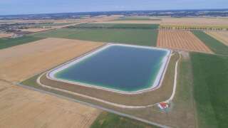 Deux bassines, d’une capacité de plusieurs centaines de milliers de litres et destinées à l’irrigation, ont été sectionnées le 9 août en Vendée.
