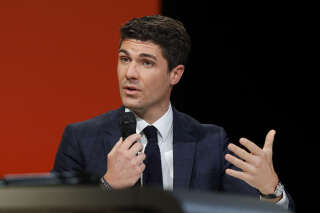 Spokeperson of Les Republicains (LR) presidential candidate Aurelien Pradie speaks at the Abbe Pierre foundation in Paris, on February 2, 2022 during a conference on poor housing in France. (Photo by Geoffroy VAN DER HASSELT / AFP)