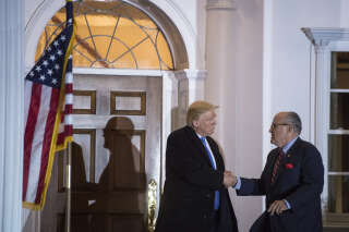 L’ancien avocat de Donald Trump Rudy Giuliani, ici photographié en novembre 2016 dans le New Jersey, est désormais au cœur d’une enquête portant sur l’élection présidentielle américaine de 2020 dans l’État de Géorgie.