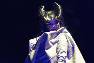 Björk annonce un 10e album à l’automne, inspiré par le deuil et le confinement