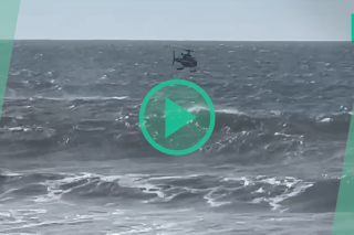 Hélicoptère, jet-skis... Impressionnant sauvetage de baigneurs emportés par une baïne à Biarritz