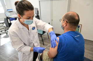 Une dose de vaccin contre la variole du singe administrée à Montpellier mardi 23 août.