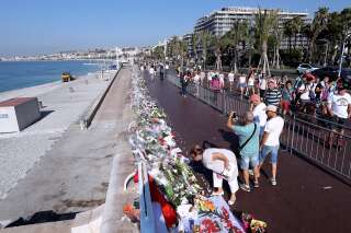 À partir de ce lundi 5 septembre, huit personnes sont jugées à Paris pour leur responsabilité dans l’attentat du 14 juillet 2016 à Nice (photo prise en juillet 2019 sur la Promenade des Anglais, quelques jours après l’attentat commis par Mohamed Lahouaiej-Bouhlel).