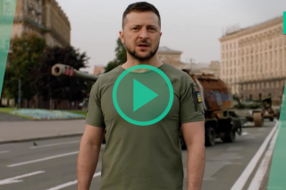 « L’Ukraine se battra jusqu’au bout » : le message combatif de Zelensky à son peuple