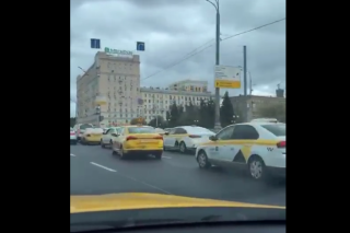 À Moscou, des hackers commandent des dizaines de taxis et créent un embouteillage monstre