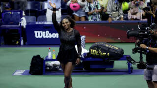 NEW YORK, NEW YORK - SEPTEMBER 02: Serena Williams of the United States thanks the fans after being defeated by Ajla Tomlijanovic of Australia during their Women's Singles Third Round match on Day Five of the 2022 US Open at USTA Billie Jean King National Tennis Center on September 02, 2022 in the Flushing neighborhood of the Queens borough of New York City.   Matthew Stockman/Getty Images/AFP (Photo by MATTHEW STOCKMAN / GETTY IMAGES NORTH AMERICA / Getty Images via AFP)