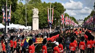 Le cercueil d’Elizabeth II a quitté le palais de Buckingham ce 14 septembre en passant par le célèbre Mall.