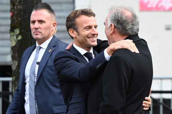 Emmanuel Macron reçu par François Bayrou ce vendredi 30 septembre à Pau