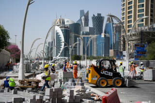 Depuis des mois, le chiffre de 6.500 décès sur les chantiers de la Coupe du monde au Qatar est martelé. Mais il est difficile à confirmer (photo d’illustration prise à Doha en mars 2022).