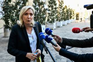 Le journaliste chargé de Marine Le Pen pour Europe 1 devient chargé des journalistes pour Marine Le Pen