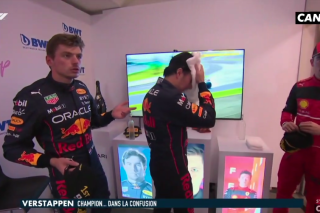 Ce moment où Verstappen a été déclaré champion du monde est digne d’un sketch