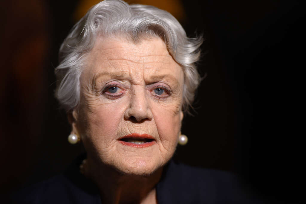 11 octobre - Angela Lansbury - L’actrice américano-britannique, connue pour son rôle d’inoxydable mamie-détective dans la série « Arabesque », est morte à l’âge de 96 ans.