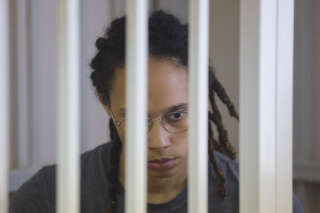 Brittney Griner reste incarcérée en Russie, Washington dénonce un procès « bidon »