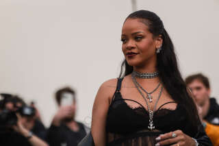 Rihanna lors de la Fashion Week de Paris le 01 mars 2022.