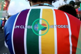 Au Brésil, ces supporters de football LGBT+ luttent contre l’homophobie dans les stades