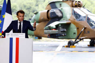 « Le rocher et l’aiguille » : Macron détaille sa vision en matière de défense