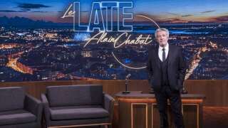 Alain Chabat prend les commandes du tout nouveau Late Show diffusé du 21 novembre au 2 décembre sur TF1, à l'occasion des dates de la Coupe du monde 2022.