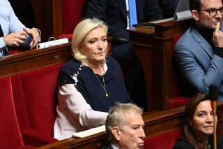 Marine Le Pen ferme finalement la porte à la constitutionnalisation de l’IVG