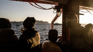 La cour d’appel d’Aix-en-Provence a validé la remise en liberté d’une centaine de rescapés de l’Ocean Viking accueillis à Toulon.