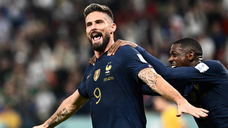 France's forward #09 Olivier Giroud celebrates after he scored during the Qatar 2022 World Cup Group D football match between France and Australia at the Al-Janoub Stadium in Al-Wakrah, south of Doha on November 22, 2022. (Photo by Jewel SAMAD / AFP)